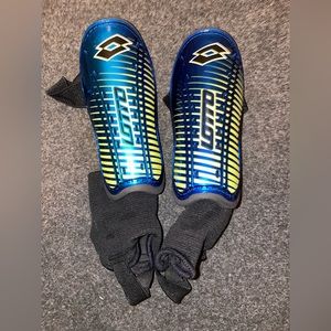 Lotto shin guards soccer